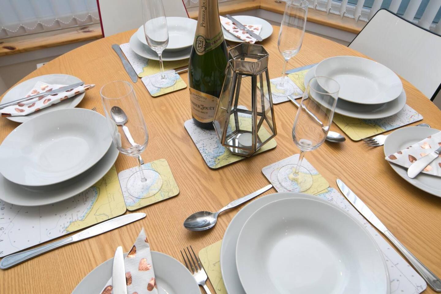פוולהלי Pass The Keys Hafan Stylish 2 Bedroom Sea View Apartment מראה חיצוני תמונה